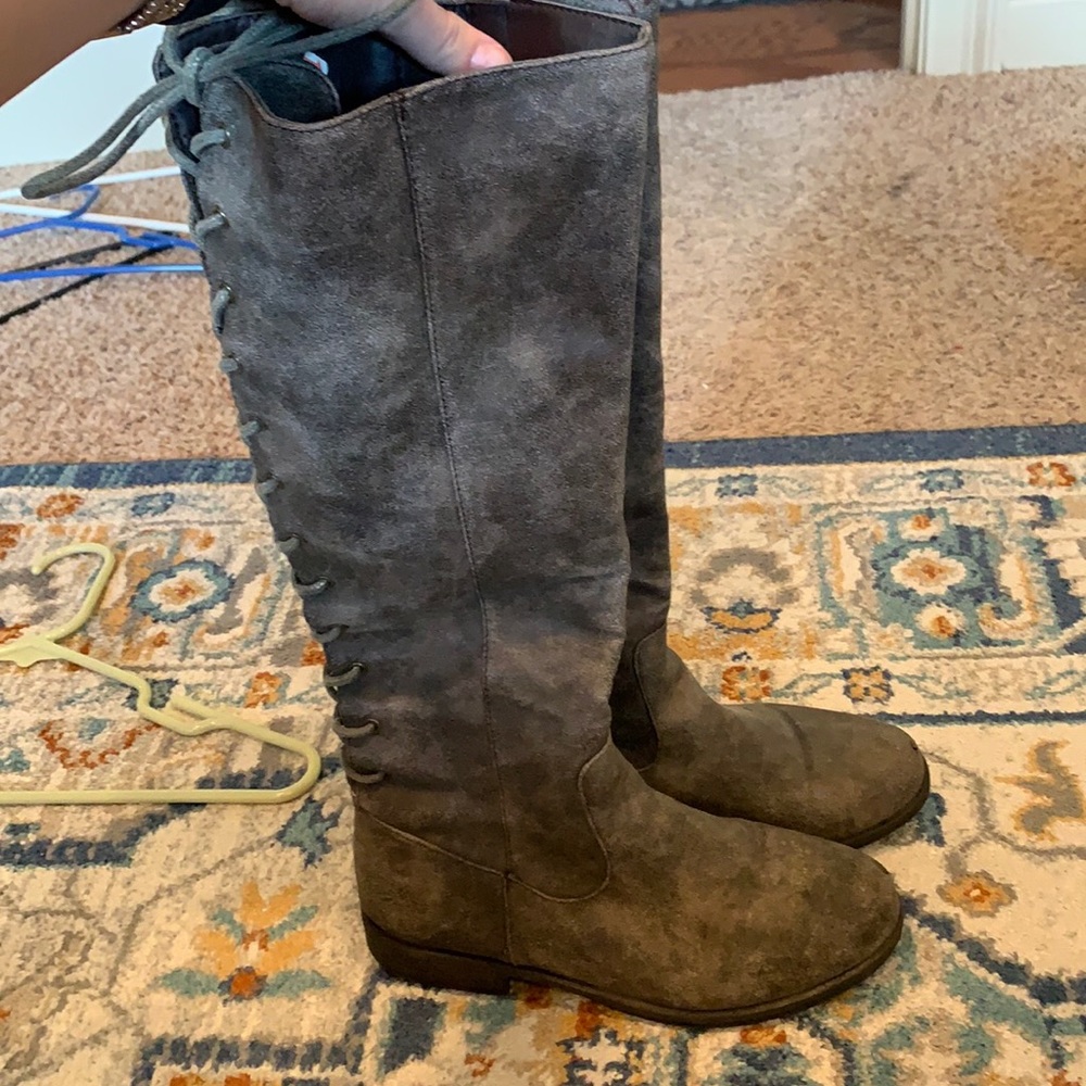 Women’s Tall Grey Winter Boots